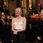 Emma Stone Makes 5-Timers Historical past on Saturday Night time Dwell